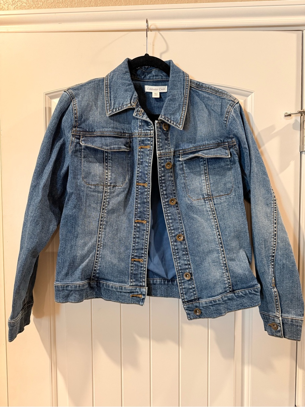 Coldwater Creek Women's Medium Blue Denim Trucker Jacket